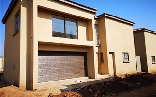 3 Bedroom House in Raslouw