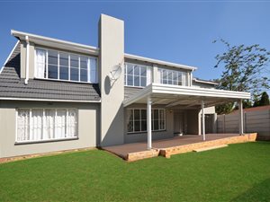 4 Bed Townhouse in Linden