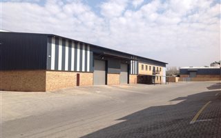 2425 m² Industrial space in Florida