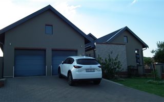 3 Bedroom House in Retire at Midstream