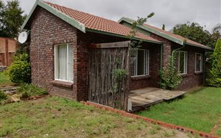 2 Bedroom House in The Reeds