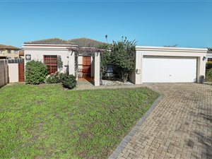 3 Bed House in Uitzicht