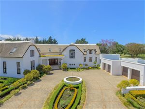 5 Bed House in Fancourt