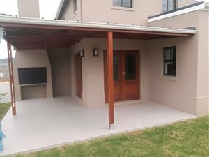 3 Bed Townhouse in Graanendal
