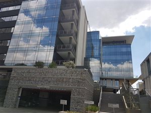 1765 m² Commercial space in Atholl
