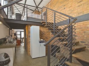 1 Bed Apartment in City & Suburban (Maboneng)