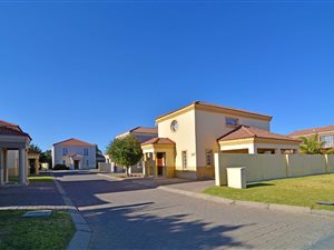 2 Bed Townhouse in Vulcania