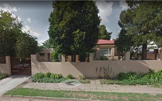 2 Bedroom Flat in Krugersdorp Central