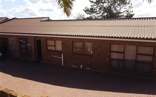 6 Bedroom House in Heiderand
