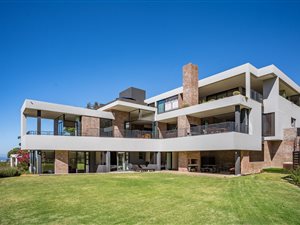 5 Bed House in Spanish Farm