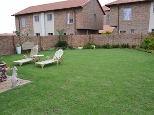 3 Bed Townhouse in Hazeldean (Silverlakes Surroundings)