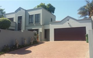 3 Bedroom Cluster in Maroeladal