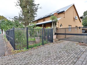 4 Bed House in Paarl