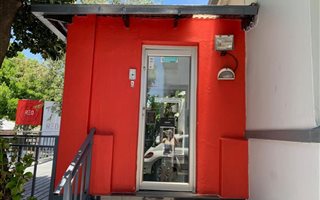 250 m² Commercial space in Parkhurst