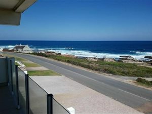 4 Bed House in Jongensfontein