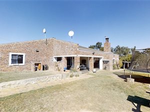 4 Bed House in Klipheuwel