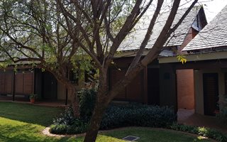 Bachelor apartment in Retire at Midstream