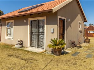2 Bed House in Strubenvale