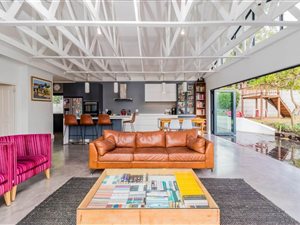 4 Bed House in Claremont