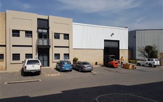 452 m² Industrial space in Lombardy East