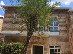 3 Bed Townhouse in Hyde Park