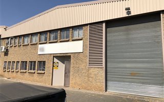 423 m² Industrial space in Meadowdale