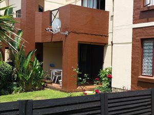 2 Bed Apartment in Bromhof