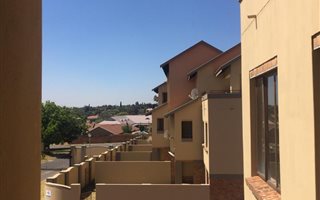 2 Bedroom Flat in Reyno Ridge