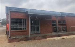 285 m² Industrial space in Hennopspark