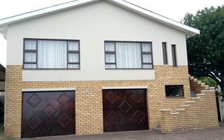 3 Bedroom House in Stilbaai