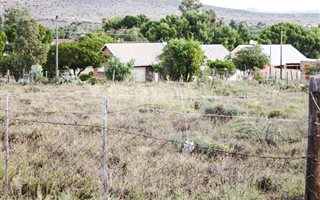 1285 m² Land available in Willowmore