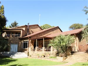 2 ha Farm in Lindequesdrif