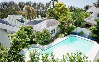 20 Bedroom House in Bunkers Hill
