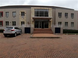 635 m² Commercial space in Greenstone Hill