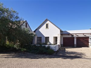 3 Bed House in Schonenberg Estate