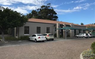 154 m² Commercial space in Kenilworth