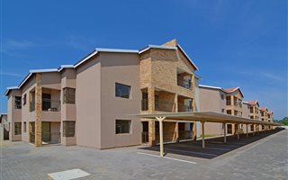 2 Bedroom Apartment in Pomona