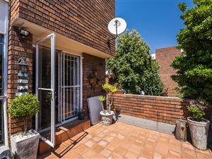 2 Bed Duplex in Malvern East