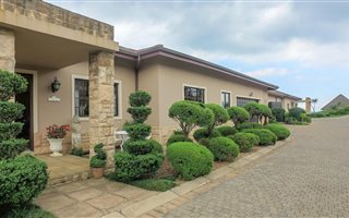 3 Bedroom Townhouse in Camperdown
