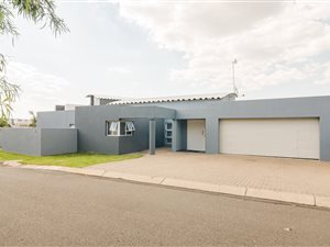 3 Bed House in Greenstone Hill