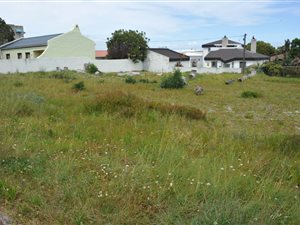 1030 m² Land available in Voelklip