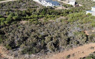 1125 m² Land available in Island View
