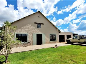 8 ha Farm in Bloemfontein Farms