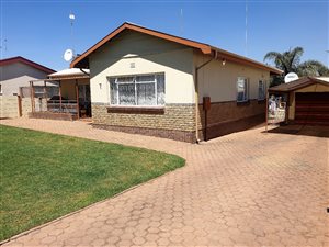 3 Bed House in Quellerie Park