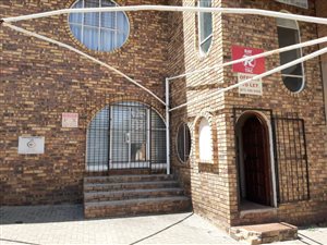 77 m² Commercial space in Alberton