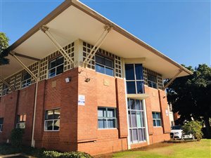 180 m² Commercial space in Mt Edgecombe