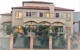 5 Bedroom House in Chancliff Ridge