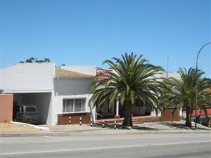 408 m² Retail Space in Hopefield