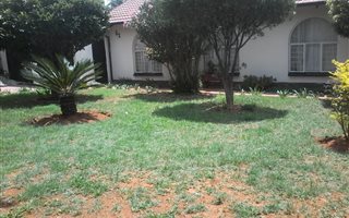 3 Bedroom House in Eike Park