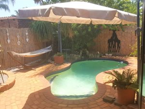 2 Bed Townhouse in Rooihuiskraal